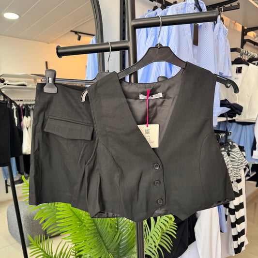 Black Vest Set