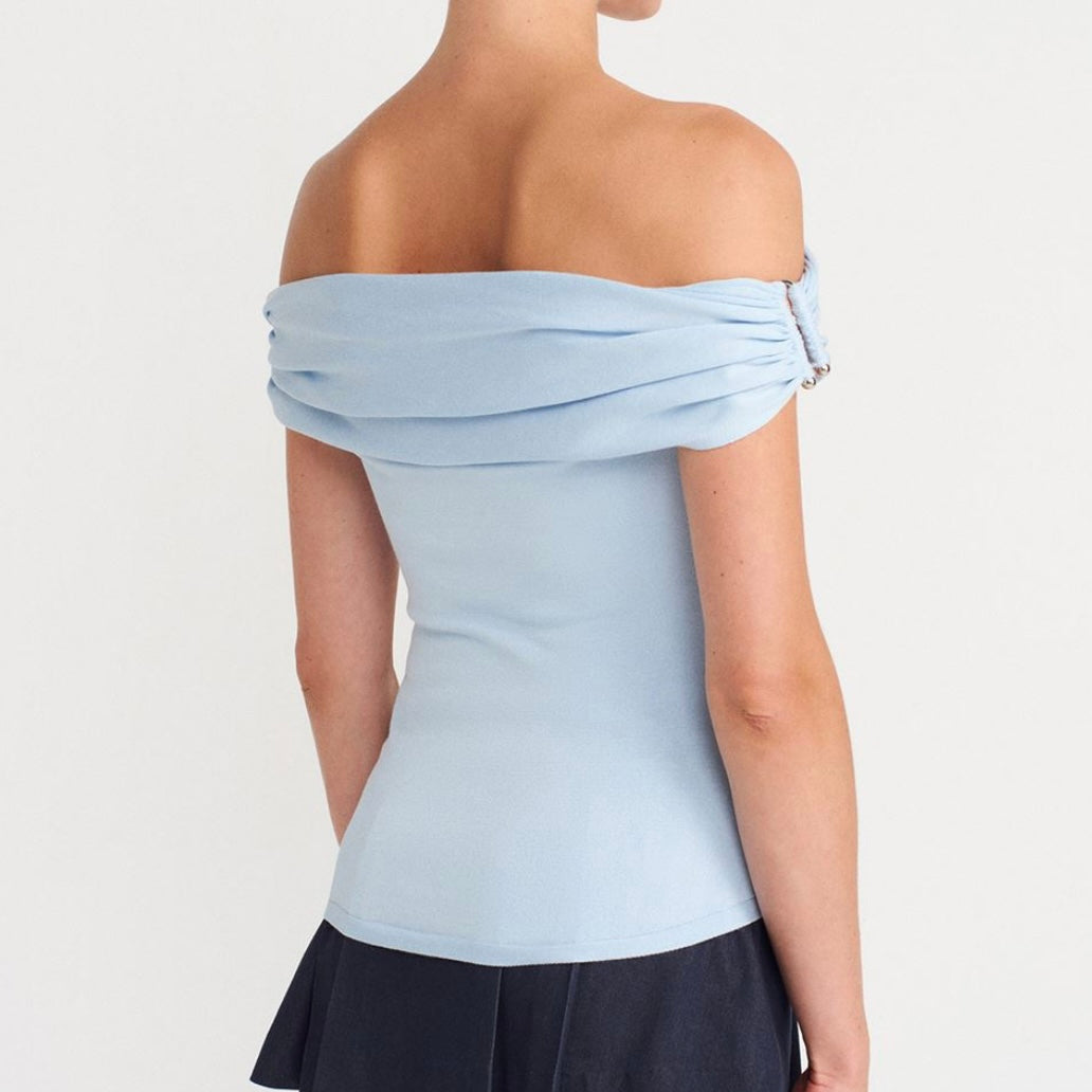 Off-Shoulders Top