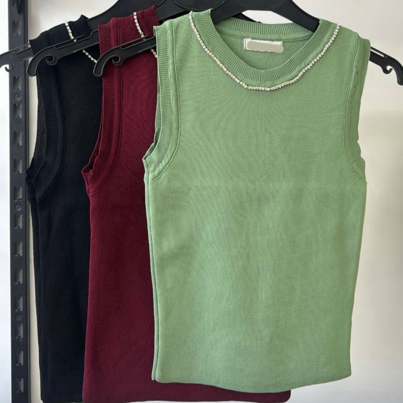 Rhinestones neck Top