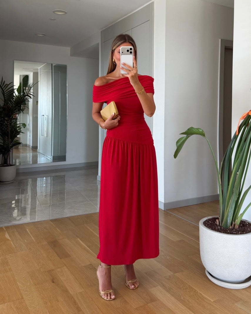 Red Off-Shoulders Dress
