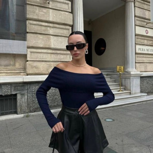 Off-Shoulders Navy Top