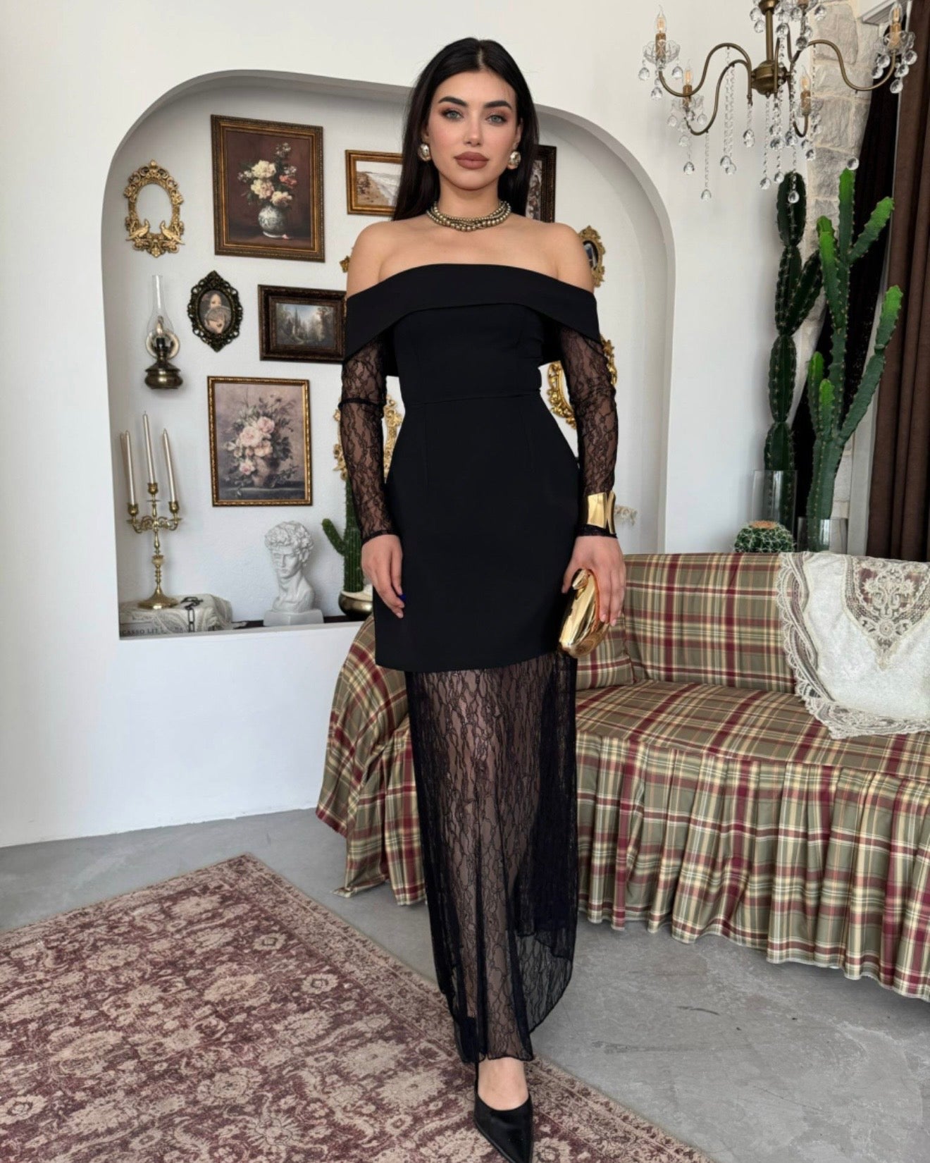 Black Maxi Off-Shoulders Lace Dress