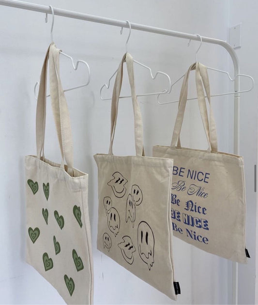 Tote bags